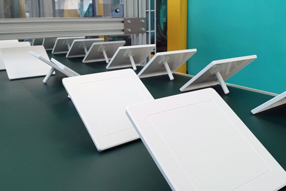 bild_steckdeckel_edizioliv_maschine_0224