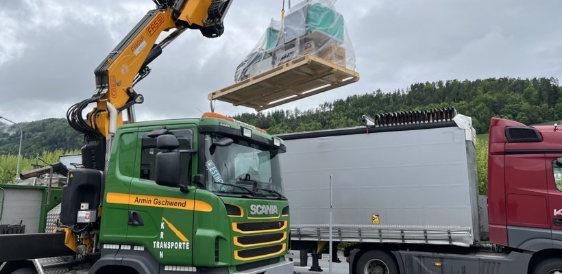 Maschine_am_Kran_neu